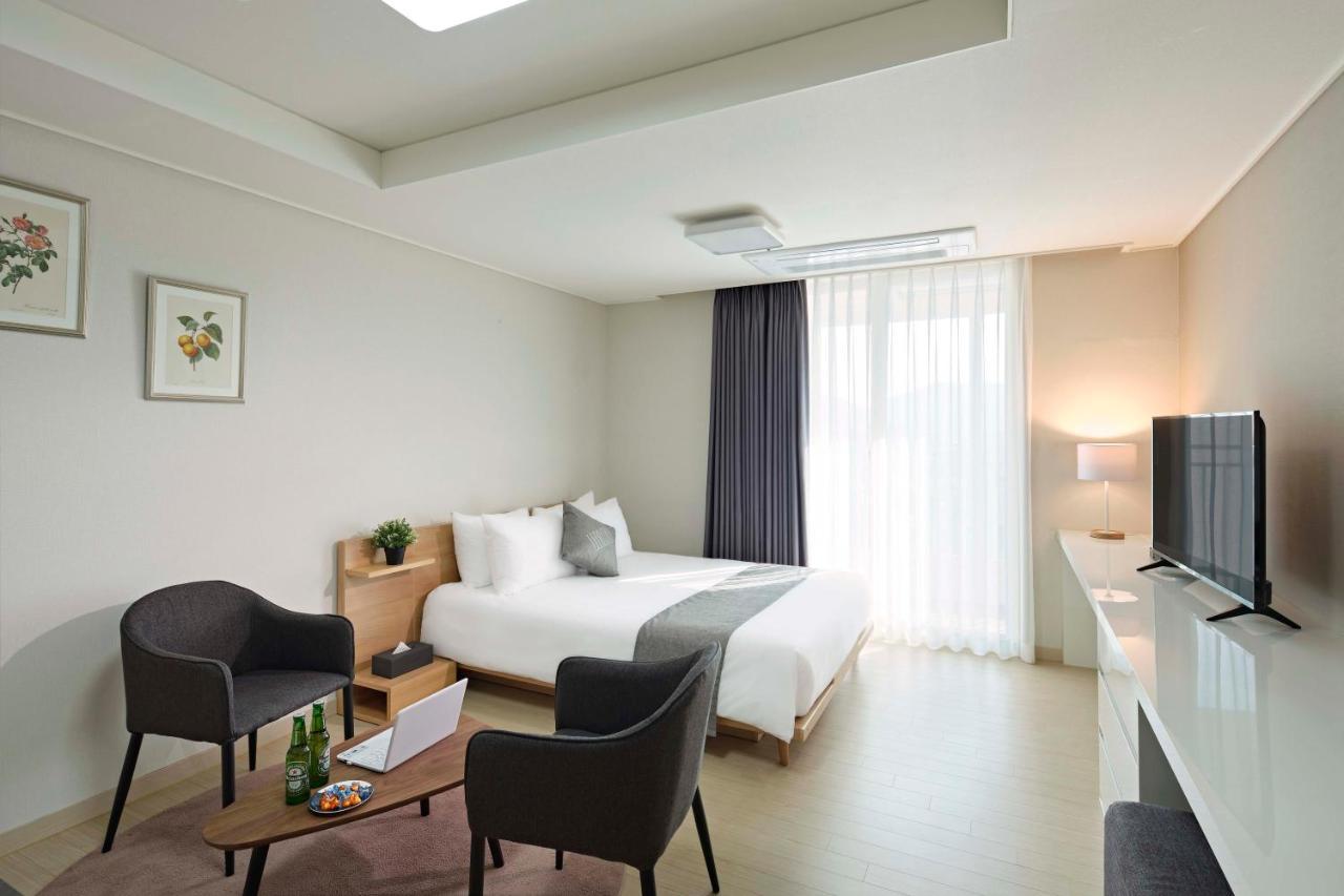 Geoje Leein Stay Hotel Exterior foto